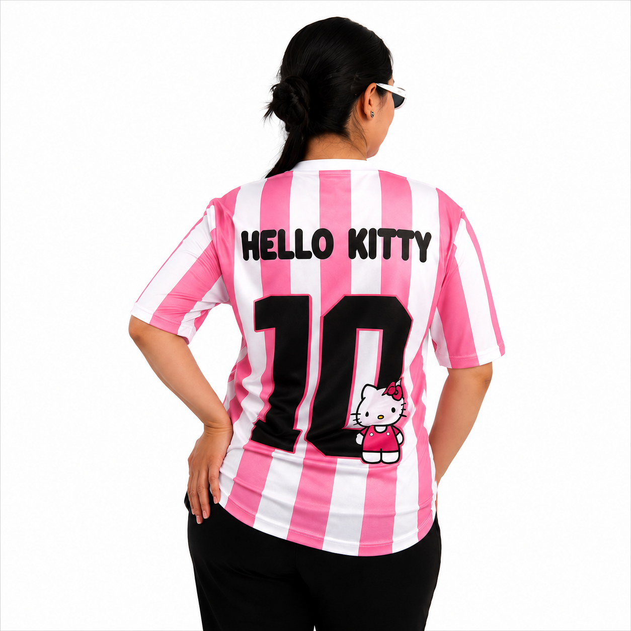 تيشيرت Hello Kitty الوردي – الهدية الأكثر طلباً للبنات